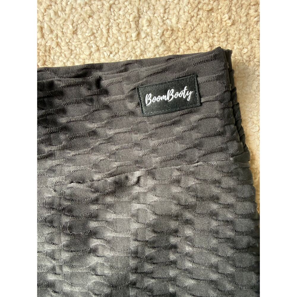 Boom Booty Large Black Leggings NWOT